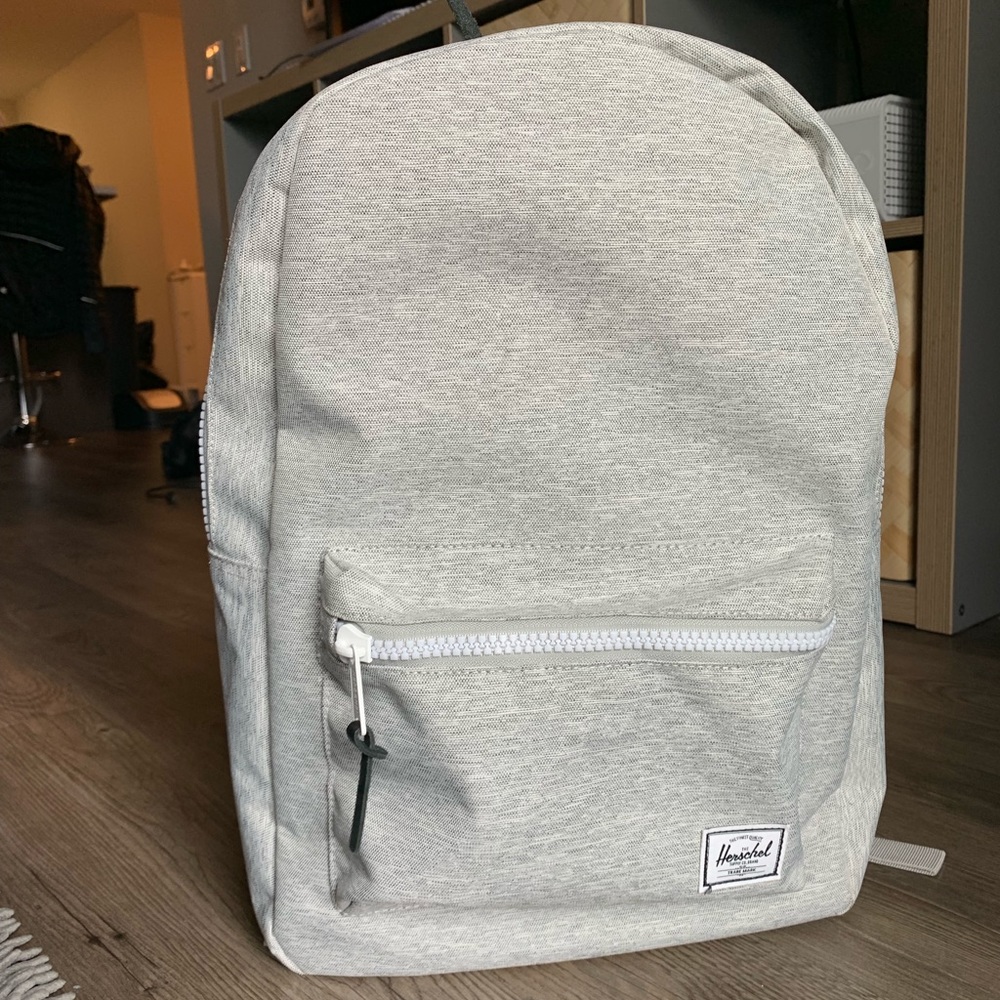 BRAND NEW HERSHEL backpack